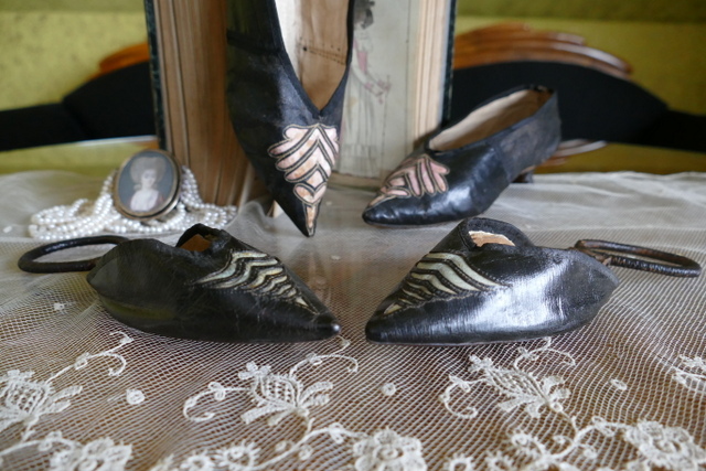 201 antike Rokoko Schuhe 1794