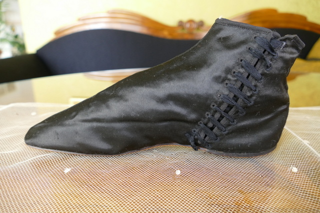 8 antique boots 1820s