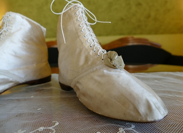 9 antique wedding boots 1818