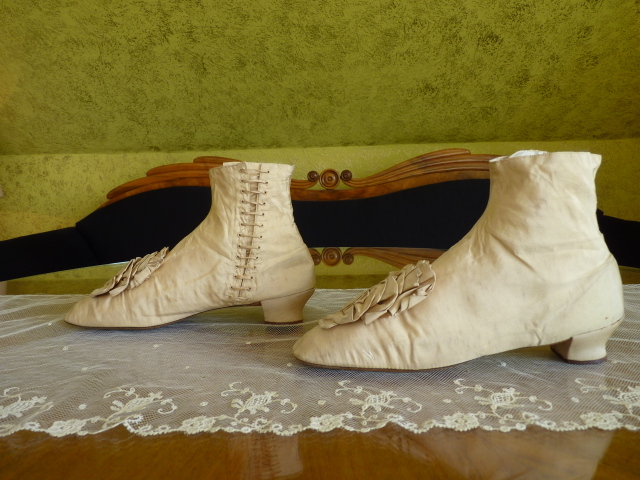 12 antique wedding shoes 1830