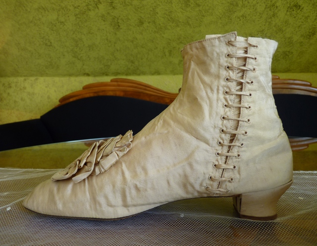 13 antique wedding shoes 1830
