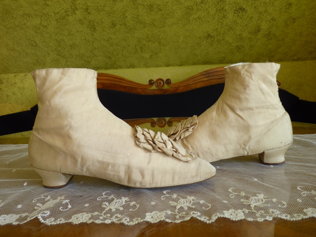 17 antique wedding shoes 1830