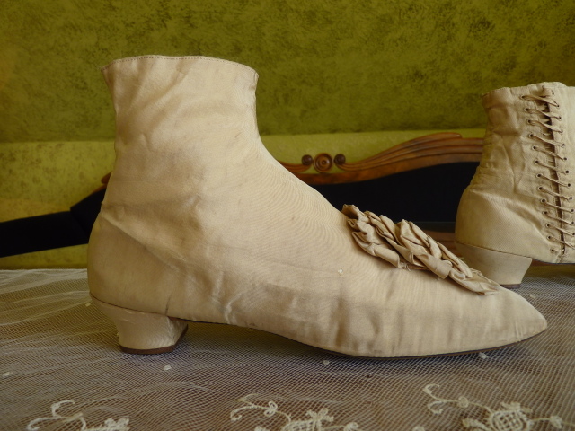 6 antique wedding shoes 1830