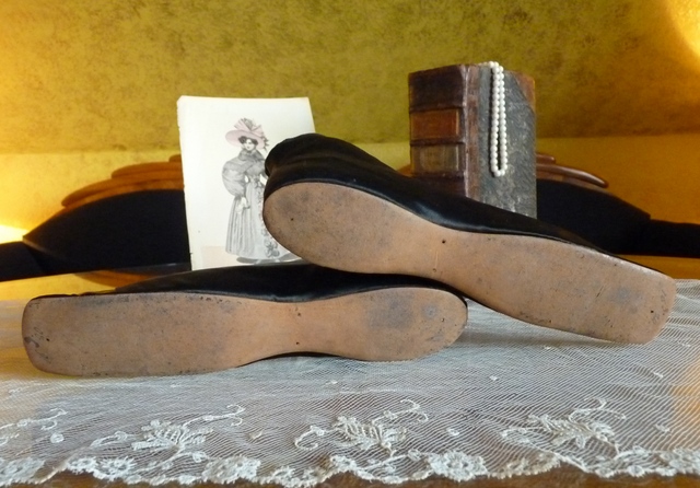 20 antique romantic period boots 1930