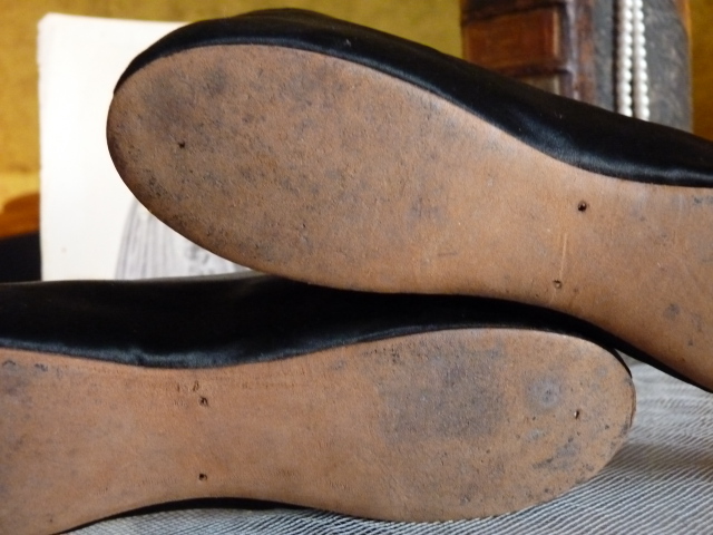 22 antique romantic period boots 1930