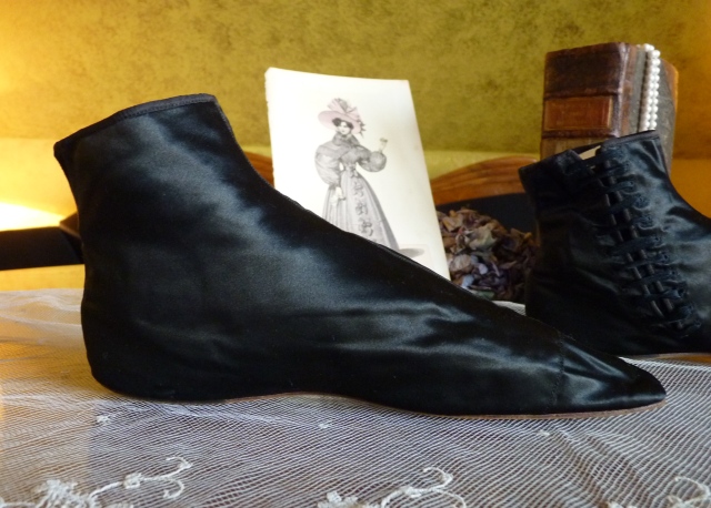 9 antique romantic period boots 1930