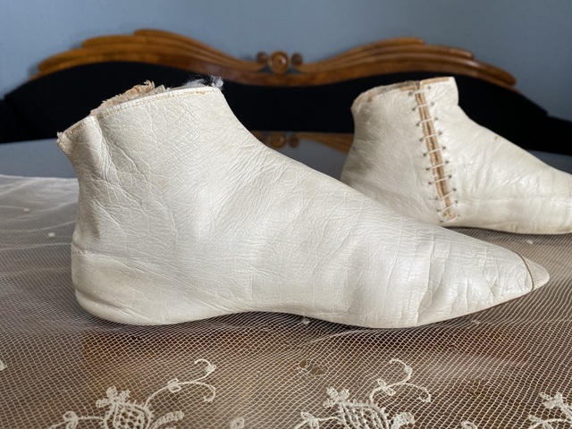 6 antique boots 1830s