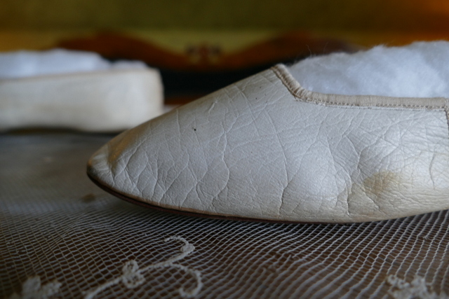 10 antique slip on shoes 1840