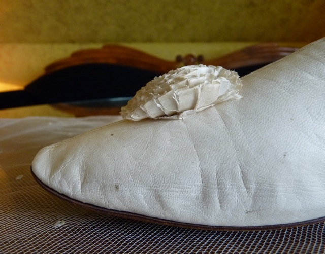 8 antique wedding boots 1845