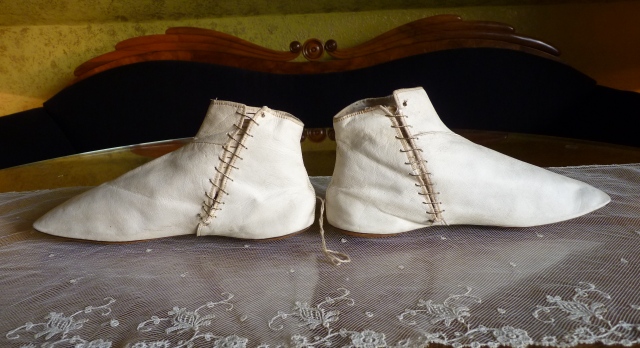 6 antike Stiefel 1850