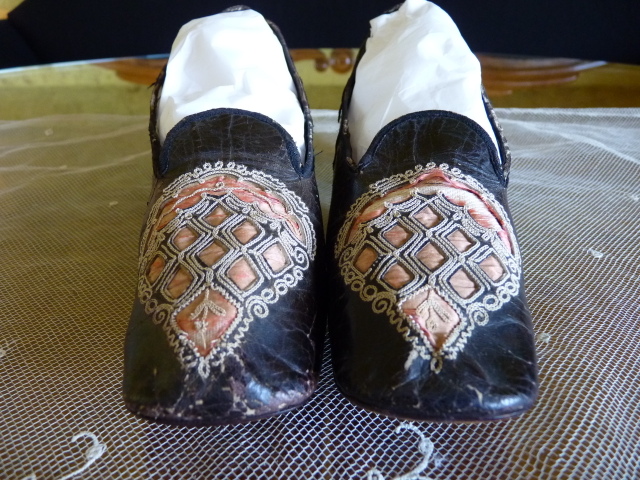 4 antique shoes 1860