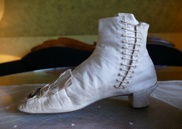 14 antique wedding boots 1855