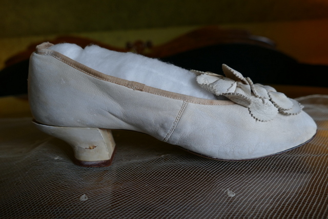 8 antique chevreau leather shoes 