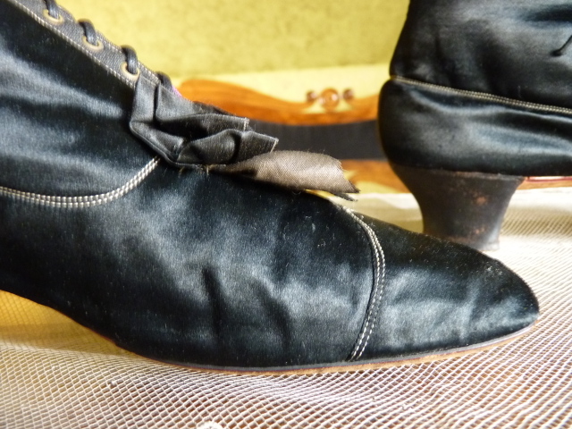 11 antique lace up boots 1867