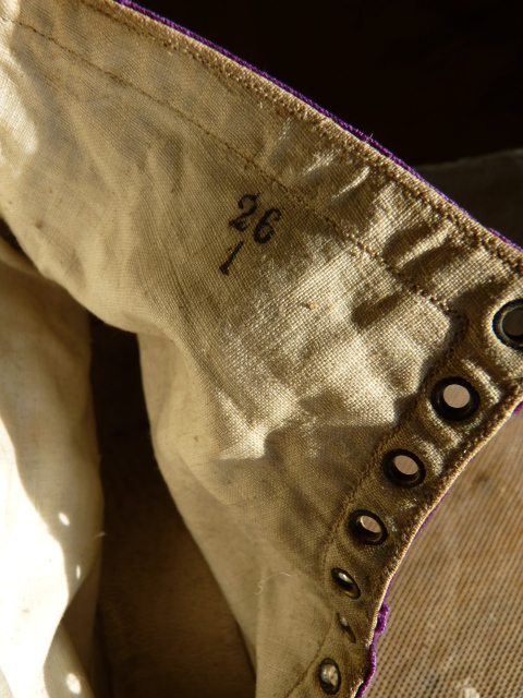 22 antique lace up boots 1867