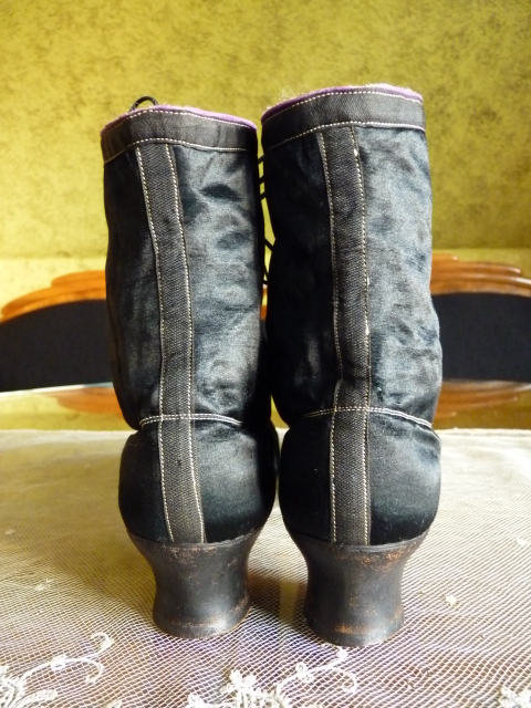 23 antique lace up boots 1867