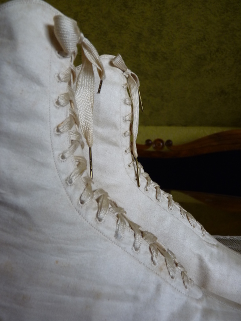 13 antique wedding boots 1875