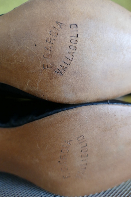 28 antique Facundo Garcia button boots 1879