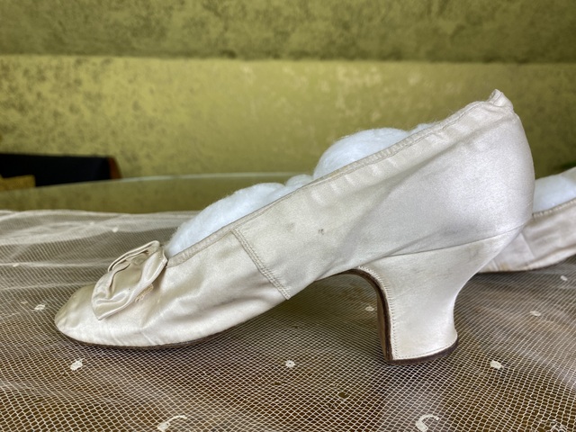 6 antique wedding shoes 1880
