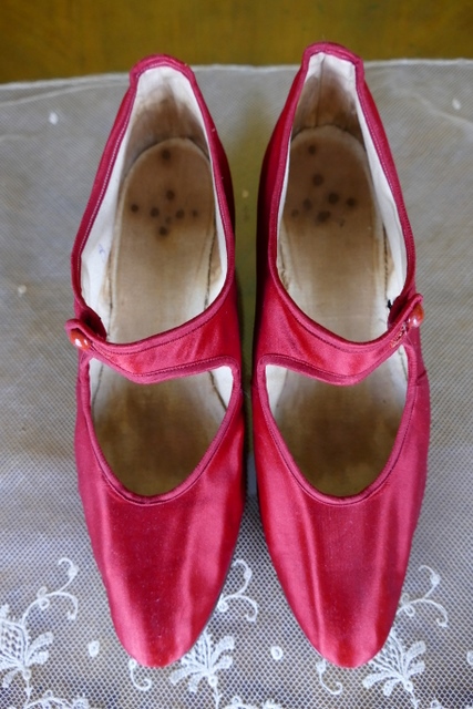 14 antique evening shoes 1880