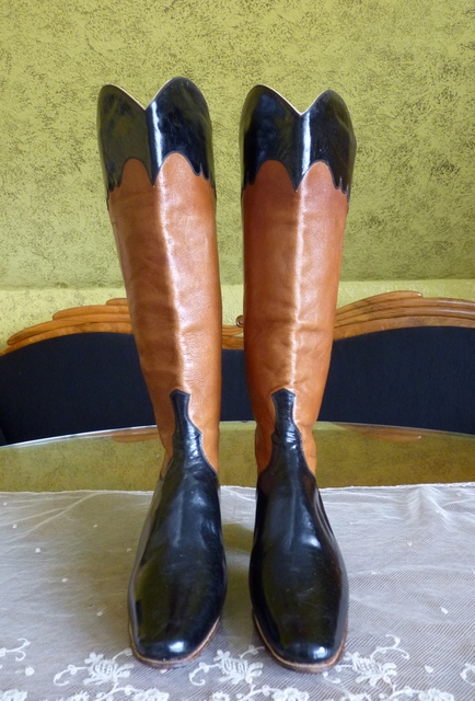2 antique ridding boots 1890