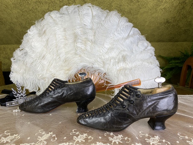 11 antique evening shoes 1898