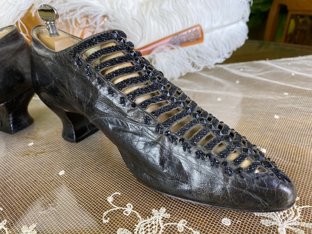6 antique evening shoes 1898