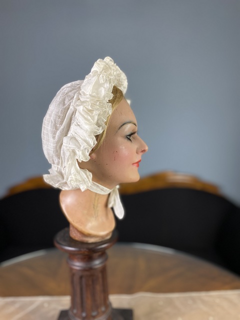 6 antique boudoir bonnet 1890