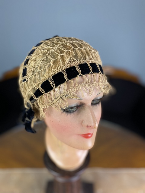 7 antique boudoir bonnet 1900