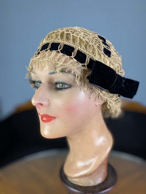 8 antique boudoir bonnet 1900