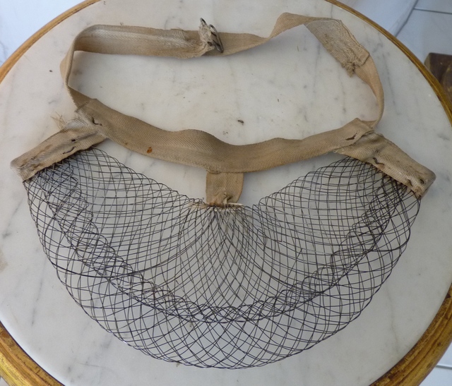 14 antique wire bustle pad