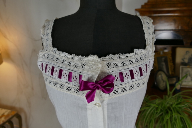 1 antique corset cover 1910