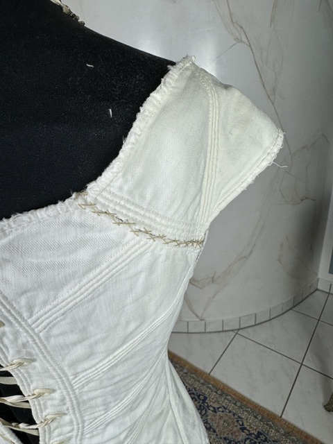 14 antique corset 1810