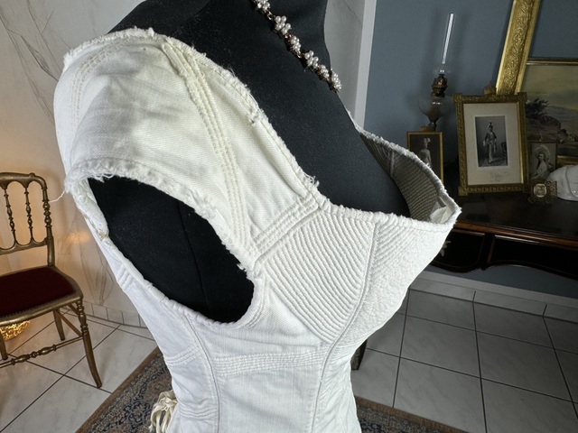 16 antique corset 1810