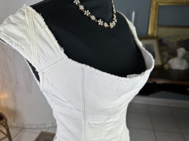 19 antique corset 1810