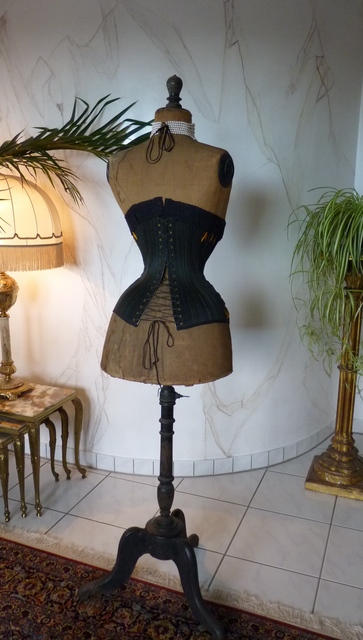 29 antique corset 1879