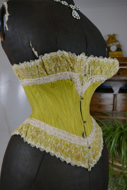 10 antique corset 1880