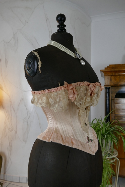 11 antique corset 1880