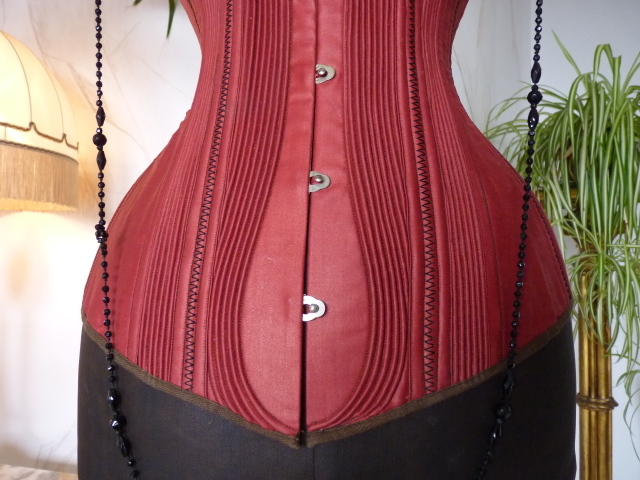 10 antique corset 1880