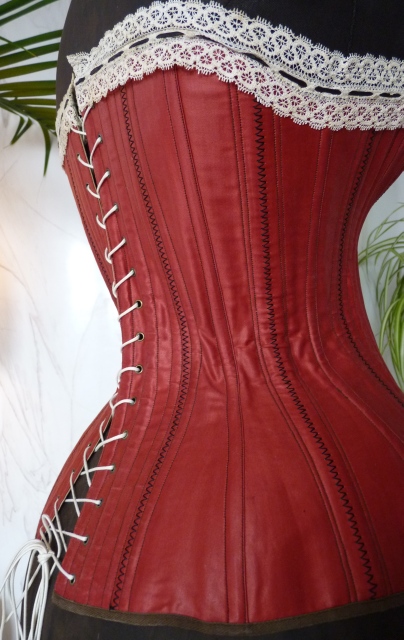 25 victorian corset 1880