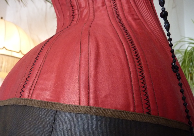 27 victorian corset 1880