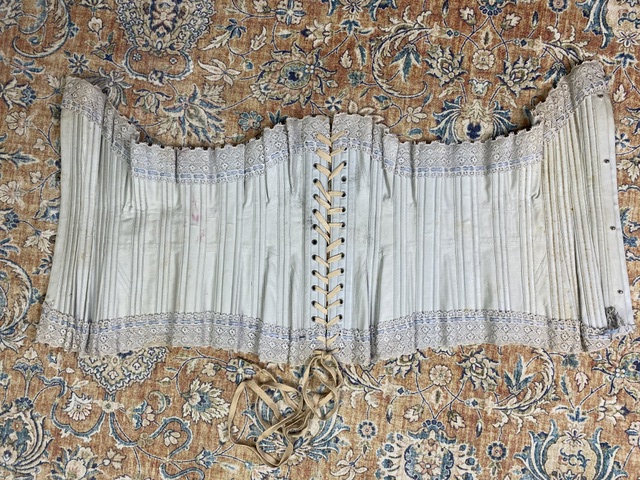 21 antique thomsons corset 1888