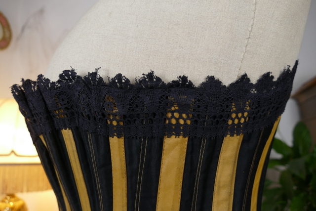 18 antique dermathistic corset 1888