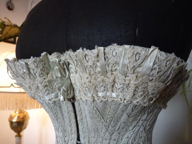 5 antique corset 1889