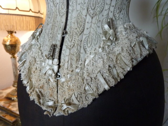 6 antique corset 1889