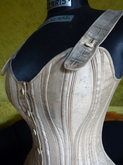 12 antique corset mannequin 1890