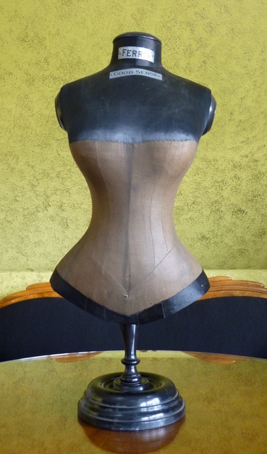 46 antique corset mannequin
