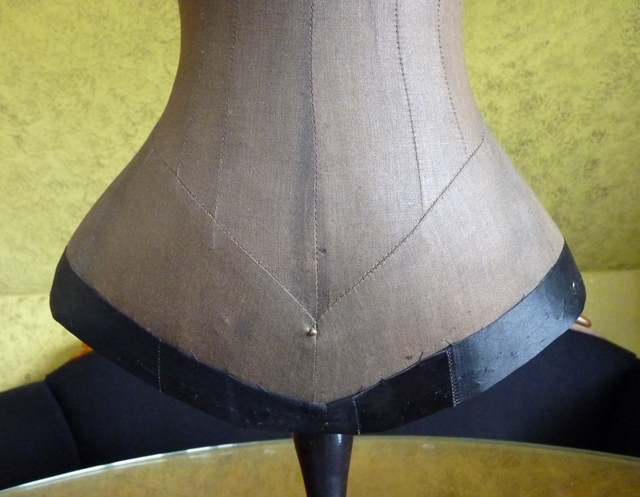 48 antique corset mannequin