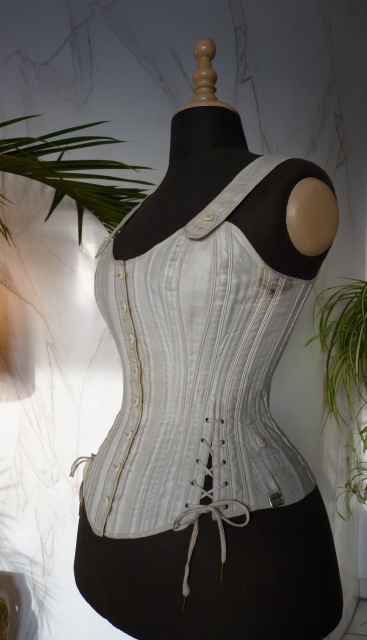 10 antique ferris corset 1890