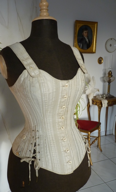 8 antique ferris corset 1890